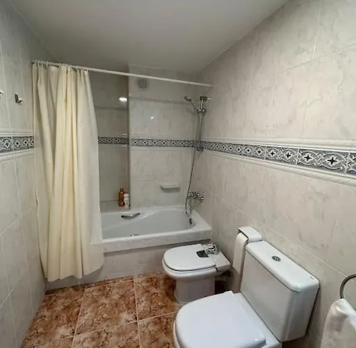 A Bright Spacious Flat For A Family شقة *